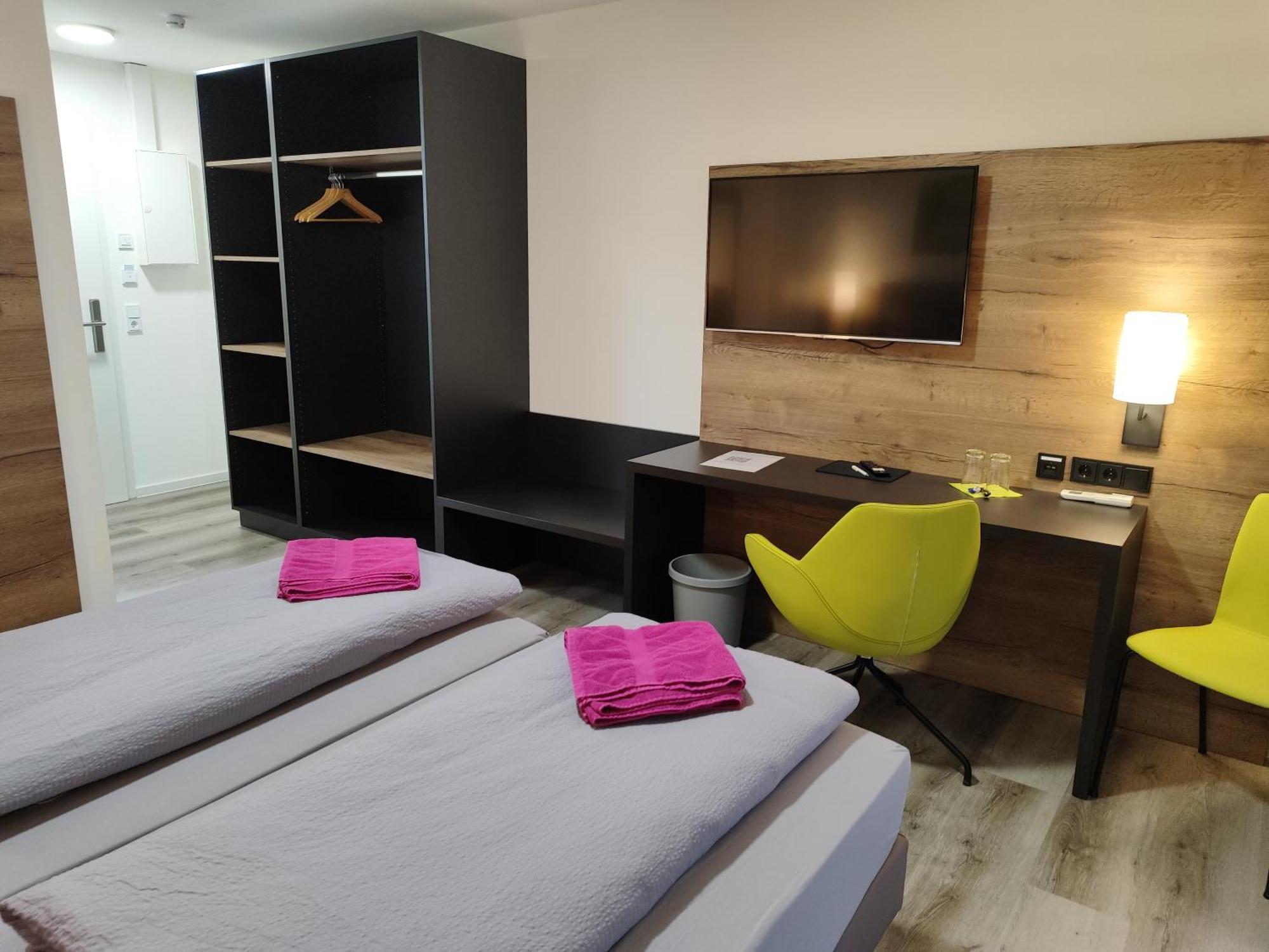 Hotel Gaestehaus Stock Zimmer Baeumle Friedrichshafen Exterior photo